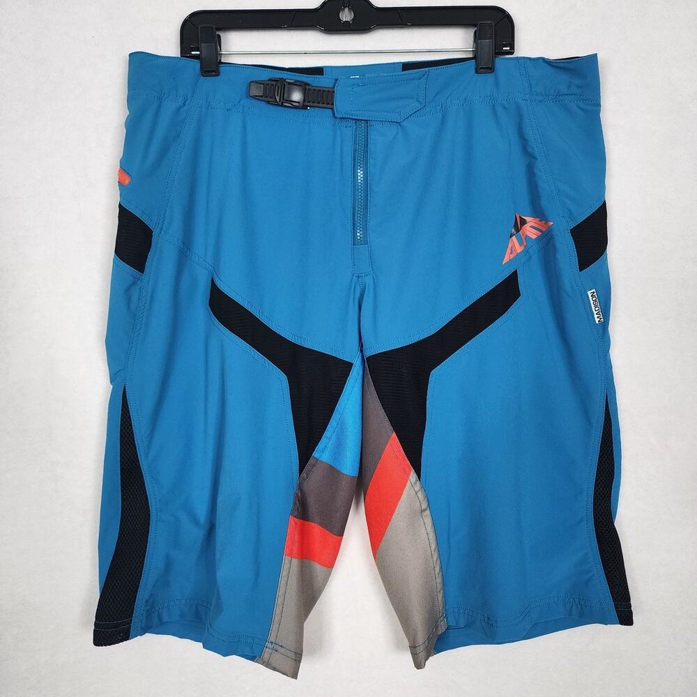 Madison Alpine Cycling Shorts Mountain Bike MTB Trail Baggy Ratchet Belt 2XL XXL